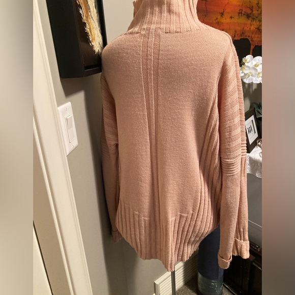 Pink Knit Sweater Size M/L - Picture 3 of 3